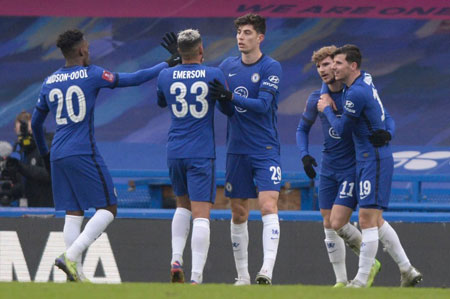 68分钟被换！利物浦1.5亿标王让斯洛特死心：5项数据挂零 评分6.5